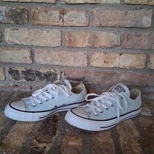 CONVERSE CHUCK TAYLOR ALL STAR  SNEAKER MENS 6 WOMENS 8